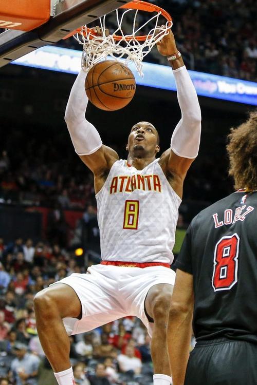 山东泰山推出官方授权球星卡，每盒售价698元（山东泰山发售官方授权球星卡，单盒定价698元）