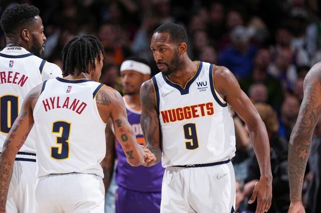 半场战报：云达不莱梅0-1沃尔夫斯堡，斯万贝里破门（半场：沃尔夫斯堡1-0领先云达不莱梅，斯万贝里建功）