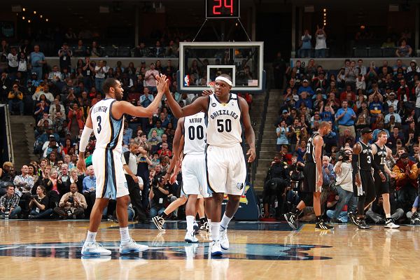 海纳：我对于帕续约保持谨慎的乐观态度，他非常喜欢拜仁生活（海纳：对帕续约谨慎乐观，他很享受在拜仁的生活）