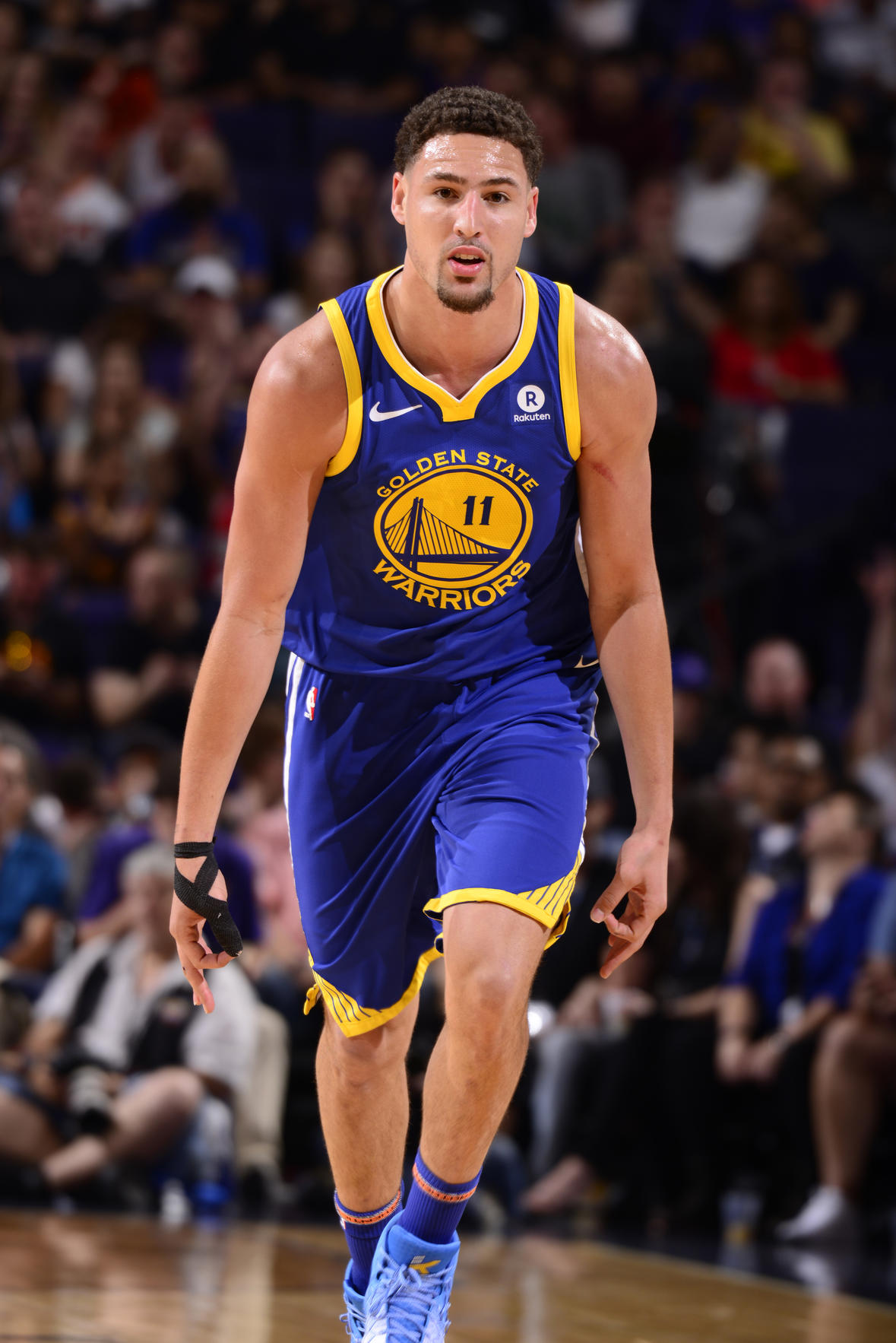 孔帕尼：不应判罚凯恩点球，争取冬歇期前比赛全胜（孔帕尼称凯恩点球判罚不当，目标冬歇前全胜）